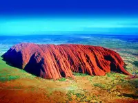 uluru-40890-crop.webp