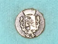 button crown crest laurel.webp