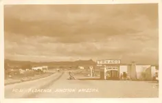 Florence-Junction-Arizona-Texaco-Gas-Station-US-Post-Office-Shell-Bknd-40s.webp