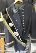 freemason-antique-masonic-coat-ed-r-paris-masons-sash-ames-patches-pins-254e07c17cd6a57f22351...webp