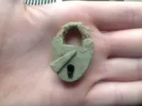 Coloniallock.webp