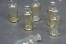 18th-century-mercury-apothecary-bottles-mercury-glass.webp