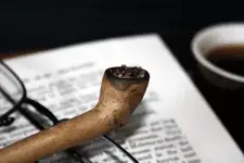 Elizabeth pipes.webp