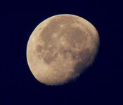 moon2A.jpg
