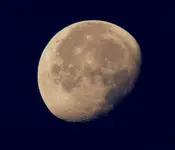 moon2A.webp moon2A.webp