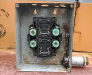 644d5cc7472bd35c922376167251c30d--electrical-fuse-decor-industrial.webp