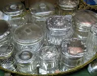 talc container.webp