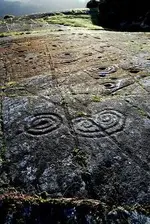 2153066deedcb966d8405dd33da19ba6--stone-rings-rock-art.webp
