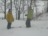 girls ski.webp