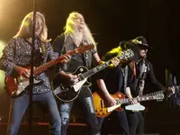 4 guitars.webp 4 guitars.webp