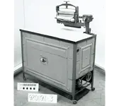 Locomotive Electric Washer c1924.webp