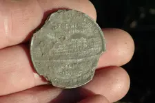 Peter Shuttler Token Parker's Field 003.webp Peter Shuttler Token Parker's Field 003.webp