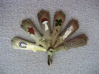80d88cb2f845ce77826b1120e1348cb8--clovers-charm-bracelets.webp