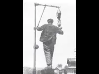 lg_Prepping-mail-crane.webp