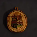 locket1.webp