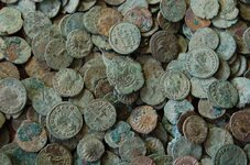1200px-Frome_Hoard_pile_of_coins.jpg