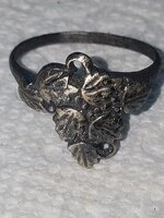 Grape and leaf silver ring.jpg