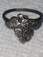 Grape and leaf silver ring.webp