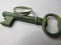 Key ring 2.webp