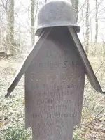 lonely tomb 1.webp