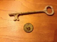 oldbutton&key.webp