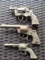 cap gun 4.webp