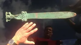 oak-island-sword.webp