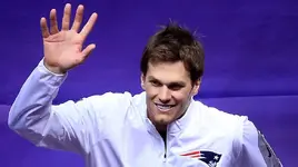 Tom-Brady-Six-Fingers-900x505.webp