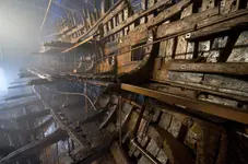 hull-of-Mary-Rose.webp