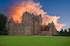 Glamis-Castle.webp Glamis-Castle.webp