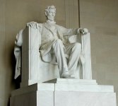 Lincoln_statue.jpg