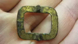 tiny buckle and pCap 008.webp