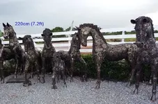 horses-sculptures-scrap-metal-animal-art-life-size.webp