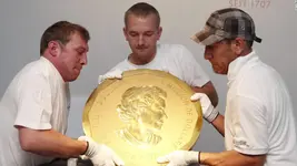 170327160628-200-lb-gold-coin-stolen-germany-kinkade-pkg-00003520-full-169.webp