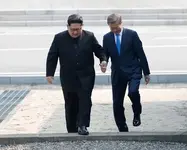 2018-04-27T124657Z_12_LYNXMPEE3Q079_RTROPTP_2_NORTHKOREA-SOUTHKOREA-SUMMIT.JPG.c.webp