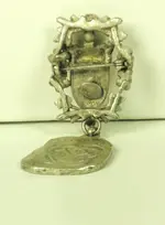 ImageUploadedByTreasureNet.com1526297444.189438.webp
