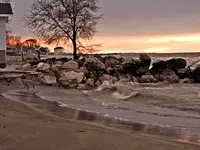 waves_1.webp