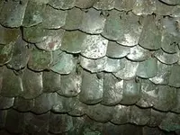 250px-Roman_scale_armour_detail.webp