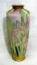 4d336849f3671b9808d3956cbebc36c2--vintage-vases-porcelain-vase.webp