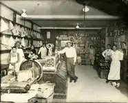 italian market montreal.webp