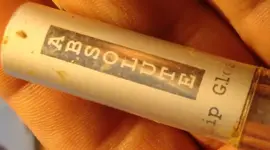 4-10-08 011lipgloss.webp