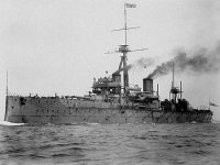 450px-HMS_Dreadnought_1906_H61017.jpg