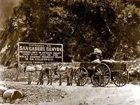 canyonentrance.webp