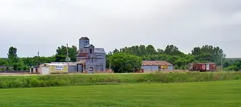 saffordville today   two remaining residence.webp