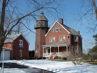 Braddock Point Lighthouse.webp