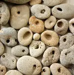 6dcad192f26f1d3e7eb992419f8fb260--pebble-art-natural-stones.webp