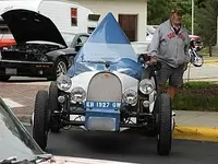 bluecar.webp bluecar.webp