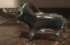 Bull sculpture.webp