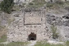 21895656-old-brick-gold-smelting-furnace-near-helena-montana.webp