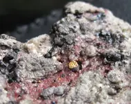 Multiple Spheres Trinitite.webp